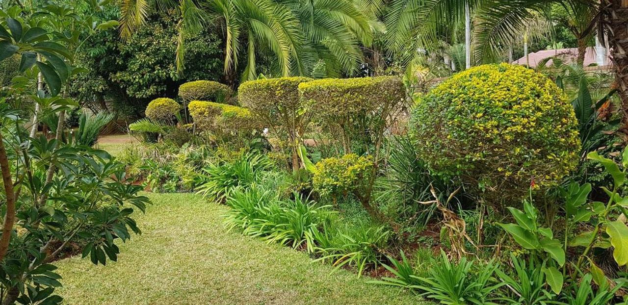 Palm Villa Хараре Экстерьер фото